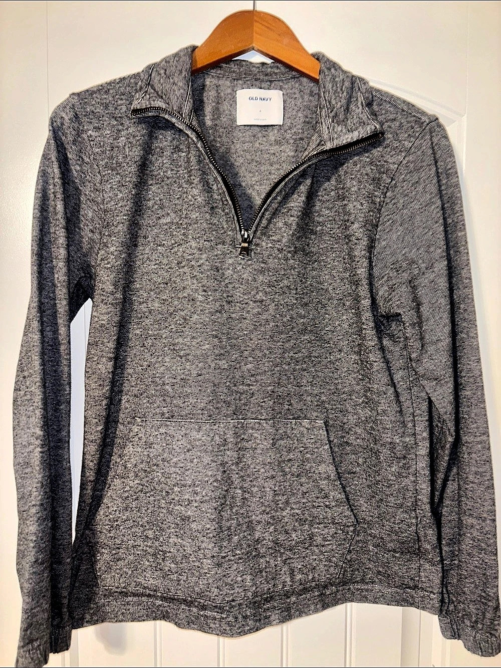 Old Navy Men'Small Striped Quarter-Zip Gray Small Like New